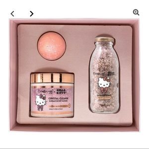 The Creme shop x Hello Kitty Lovely Luxury Set Limited Edition (Cherry Blossom)
